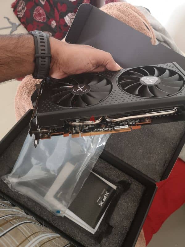 كرت شاشة Rx 5600 4gb 4