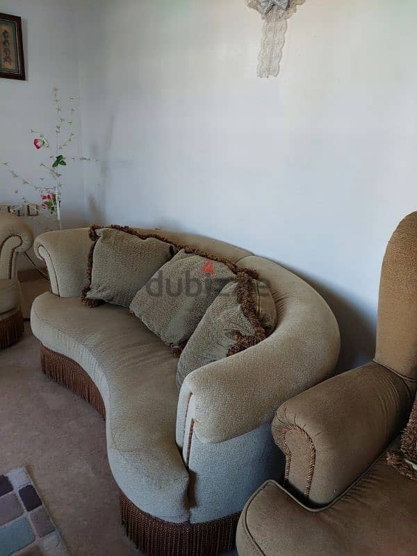 clean sofa 4 parts / مجلس نضيف 4 قطع 1