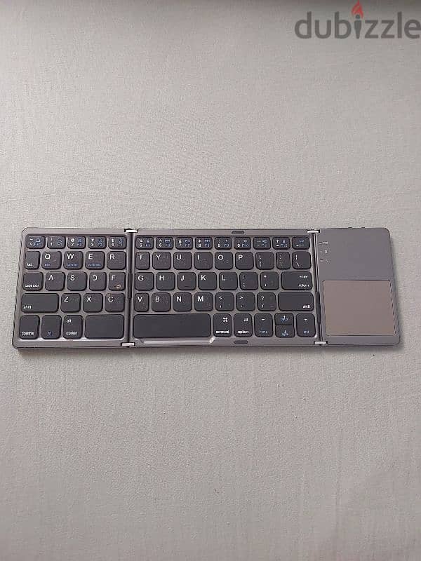 BLUETOOTH KEYBOARD 0