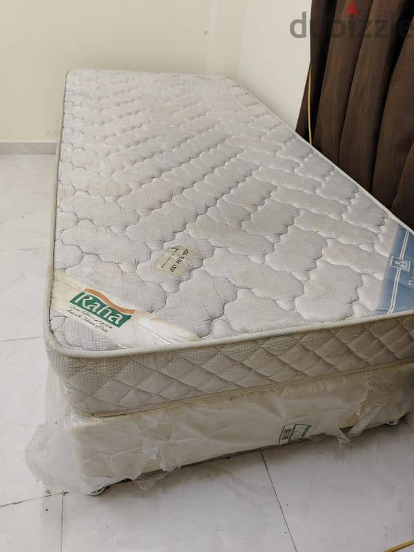 Selling single Raha medical bed 0