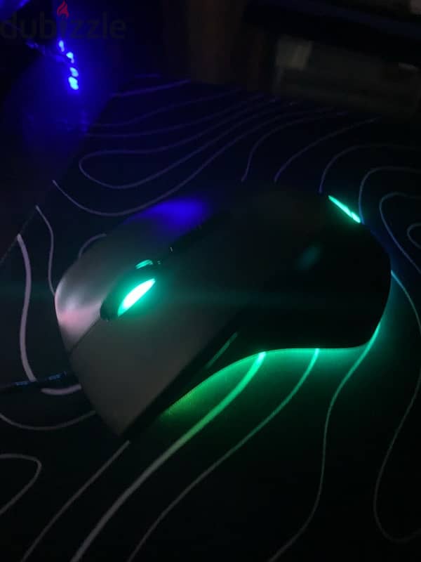 lenevo Legion m500 Ergonomic Gaming mouse 3