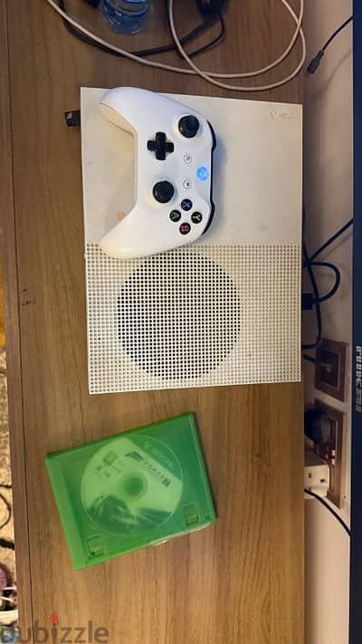 Xbox one s gaming 4k interested message me Whatsapp 79784802