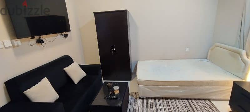 Single beds for rentمساحة سرير فردي، غرف وشقق مفروشة بالكامل للإيجار 0