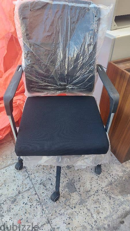 office chairs and table for sale 1