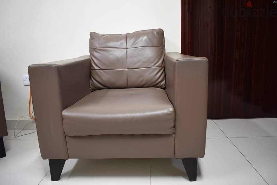 Used Sofa(3+1+1), Used Centre Table & Plastic Round Table for Sale You 3