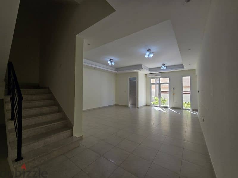 3+1 Villa  At Al Khuwair 5