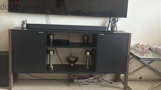 Tv unit