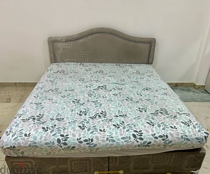 غرفة نوم للبيع نضيفه جدا bedroom for sale 4