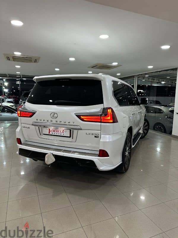 Lexus LX-Series 2018 GCC Oman 0