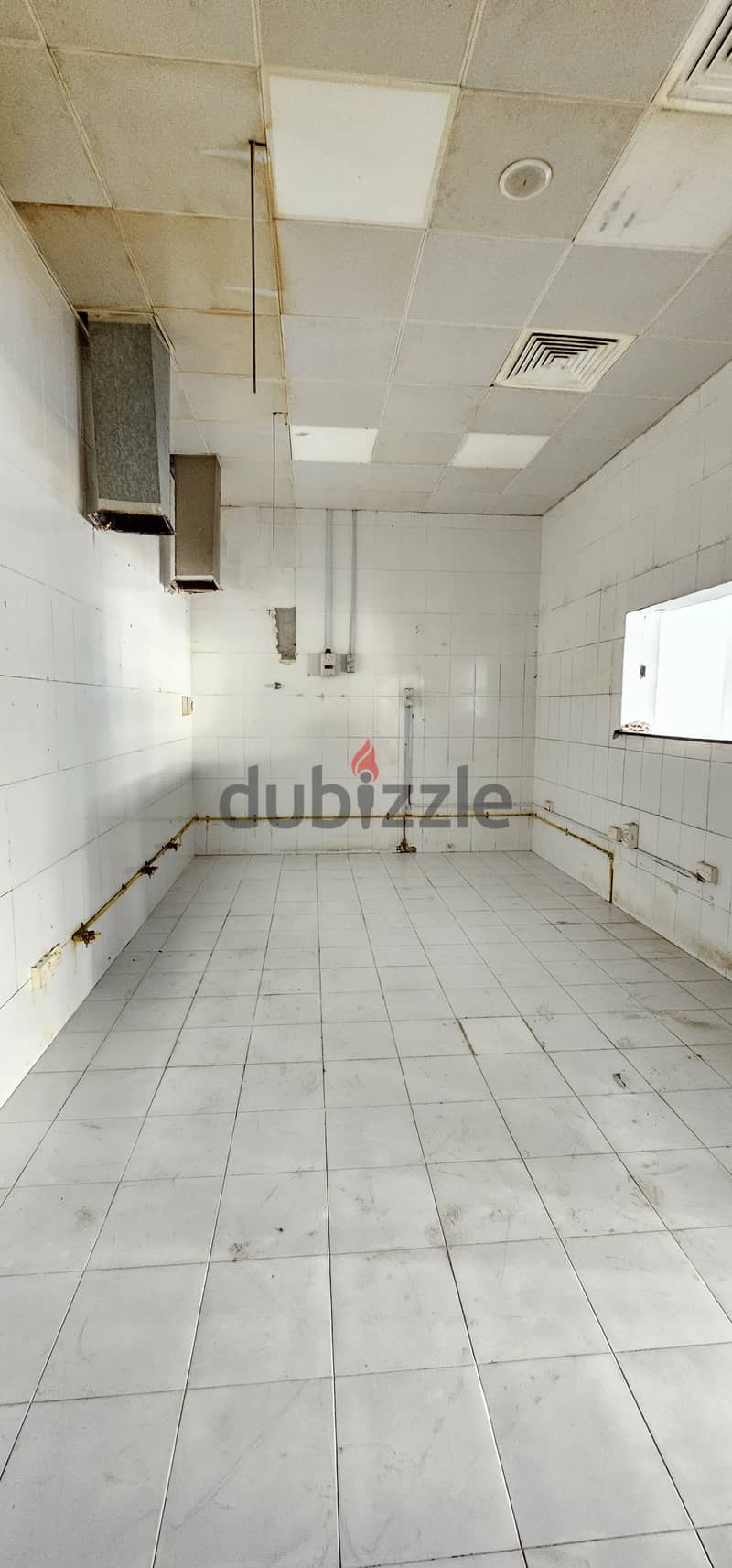 Commercial Space for Rent in Shatti Al Qurum 10/163 6