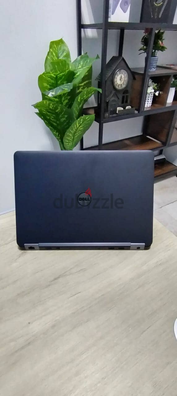 Dell Latitude E7270 Core i7 6th Gen 16GB Ram 256GB SSD 1