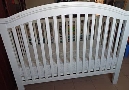 Junior Baby cot with matters