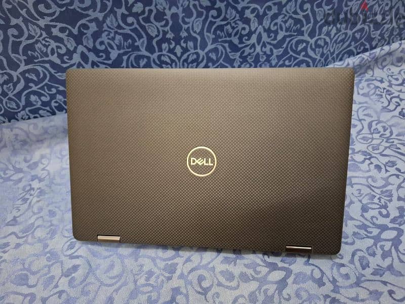 Dell laptop available in great condition. 4