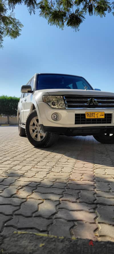 Mitsubishi Pajero 2014