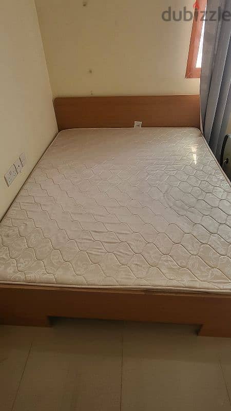 Queen size bed and dressing table for sale 0