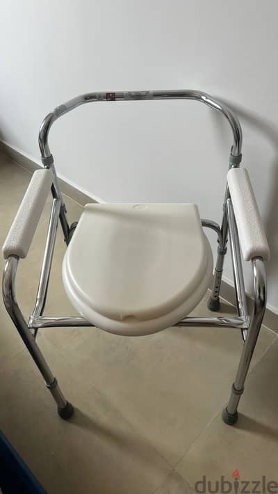 Commode Chair