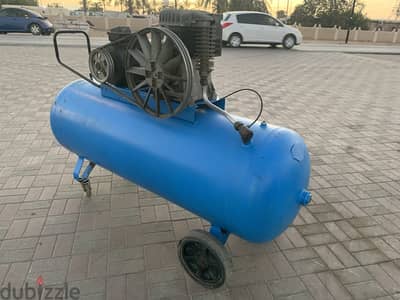 Air compressor 500L Italy 