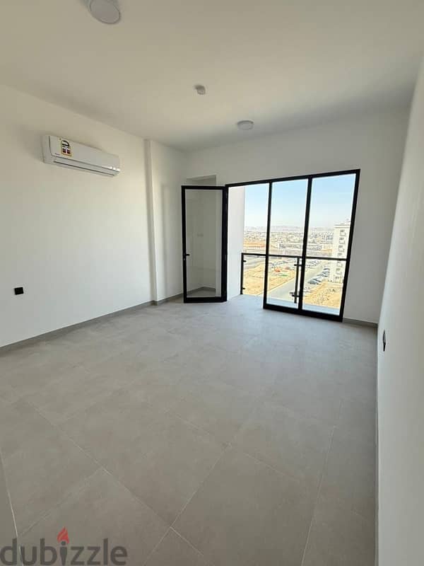 شقة فاخرة للايجار في بوشر / Luxury apartment for rent in Bousher 10