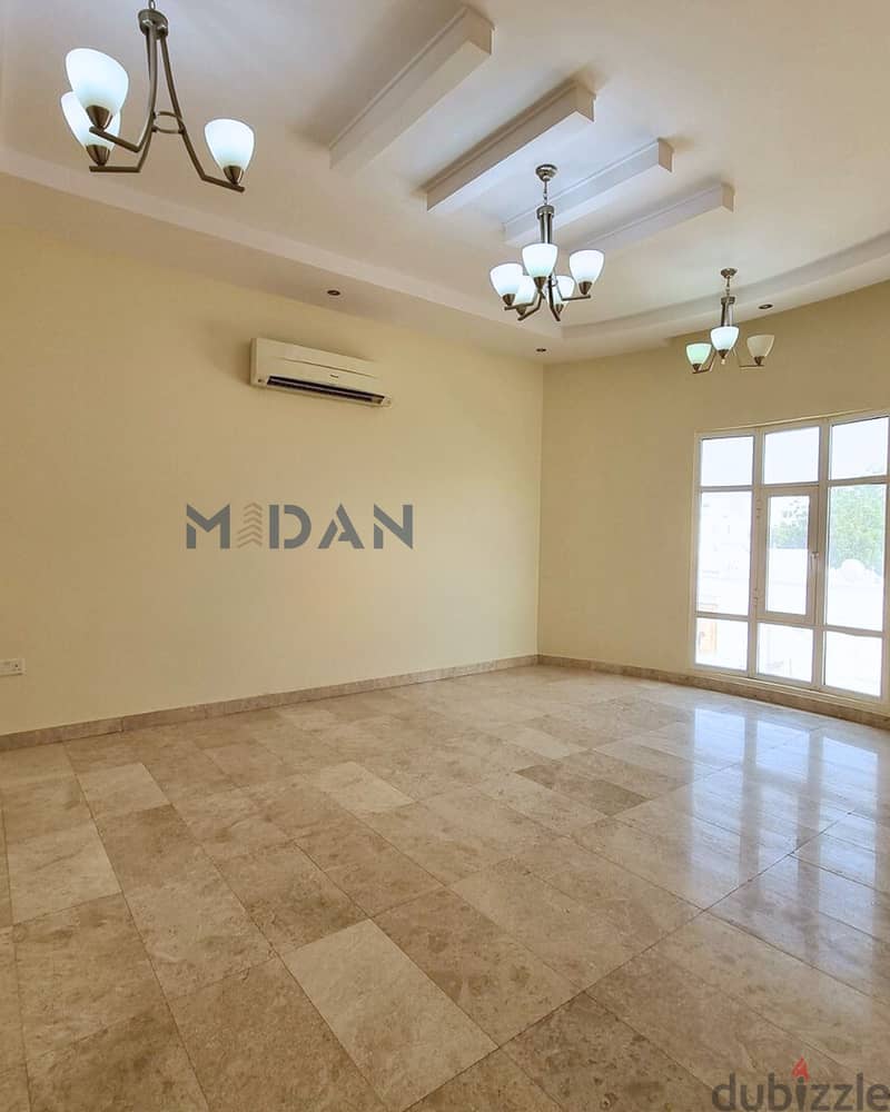 QURUM | EXCELLENT 6 BR TOWNHOUSE 4