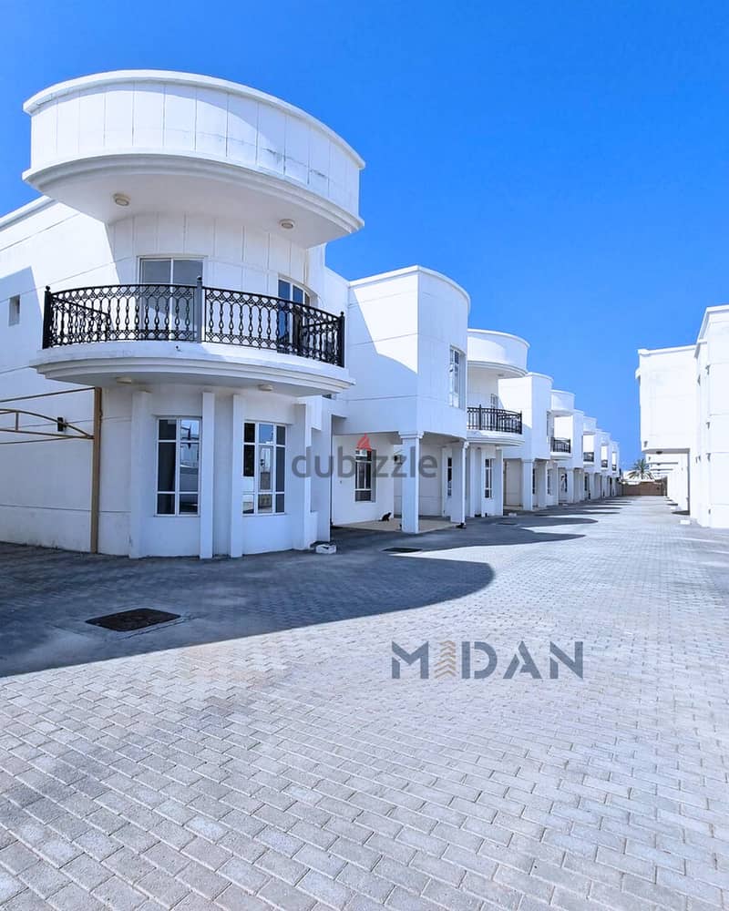 QURUM | EXCELLENT 6 BR TOWNHOUSE 8