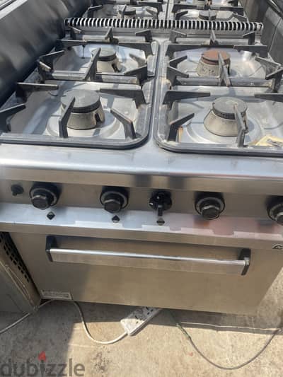 Four burner with oven