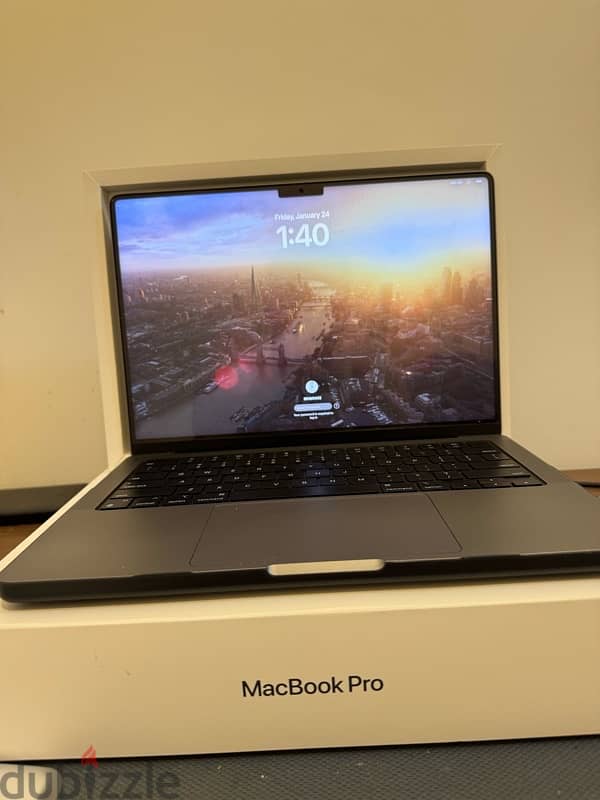 Mac book pro M1 pro 16GB Ram 512GB SSD 1