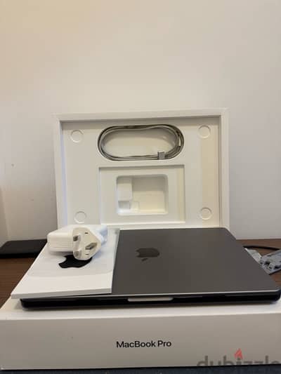 Mac book pro M1 pro 16GB Ram 512GB SSD