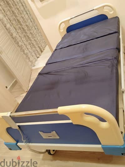 Electric medical bed