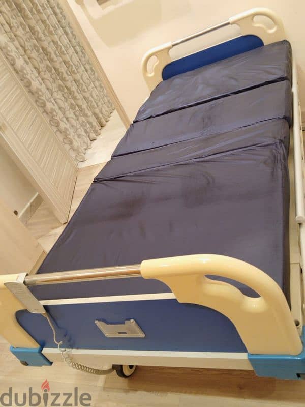 Electric medical bed 0