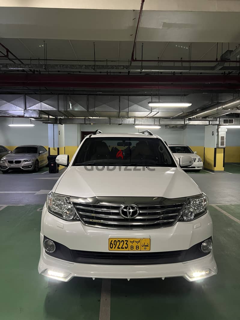 Toyota Fortuner Safari 2014, V6, Full Option 0