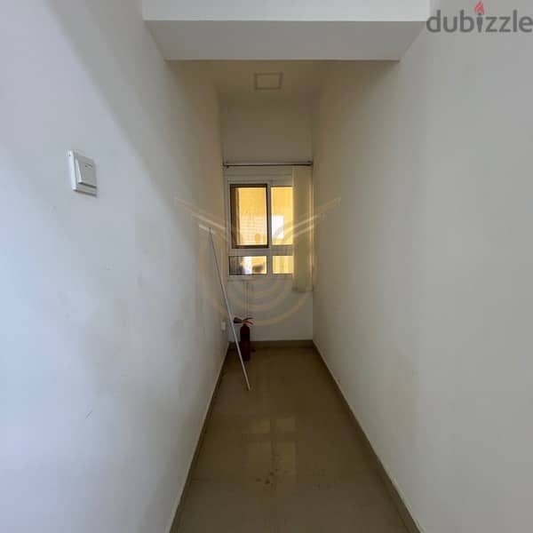 BOWSHAR | COMMERCIAL 3 BR APARTMENT FOR RENT 5