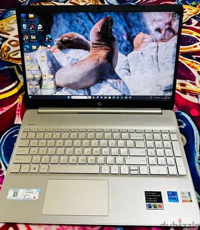 excellent condition  hp laptop