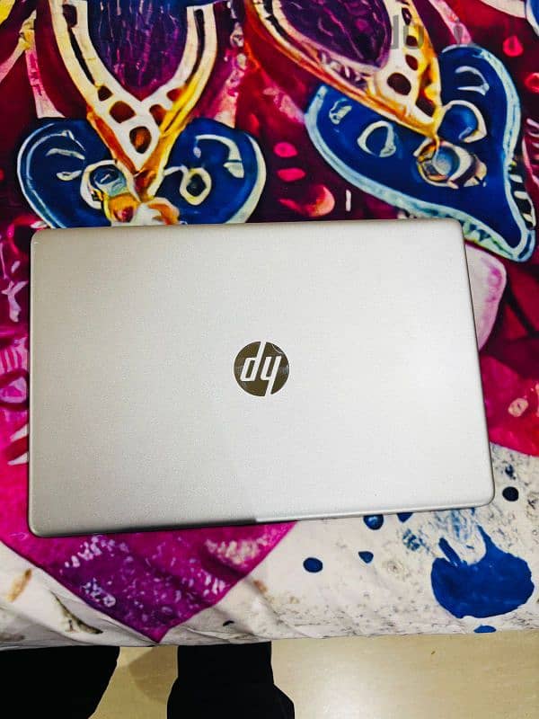 excellent condition  hp laptop 4