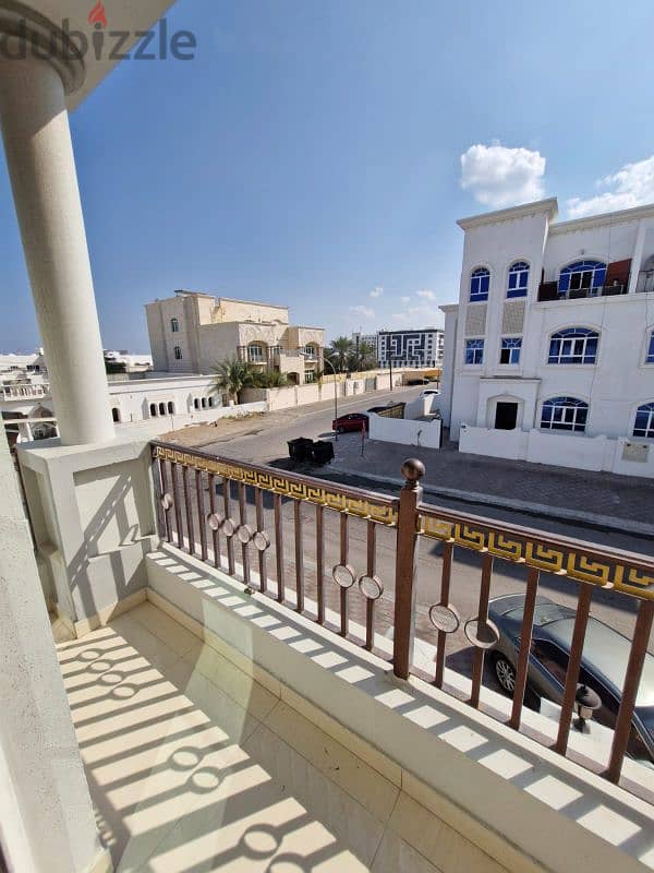 1BHK Alkhuwair33 including شقه غرفه وصاله الخوير33 شامل 10