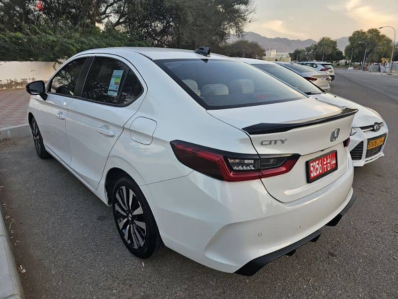 rent a car muscat  honda city   تأجير سيارات 3