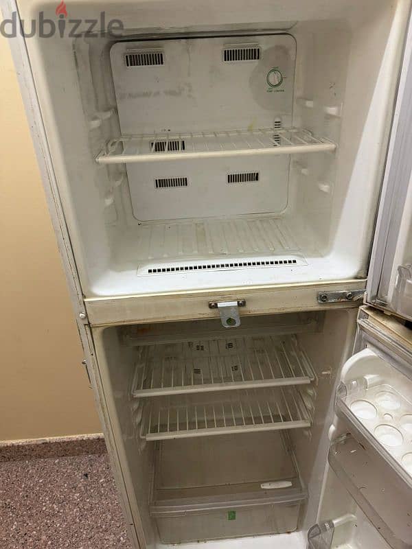 Samsung fridge 2 door 1