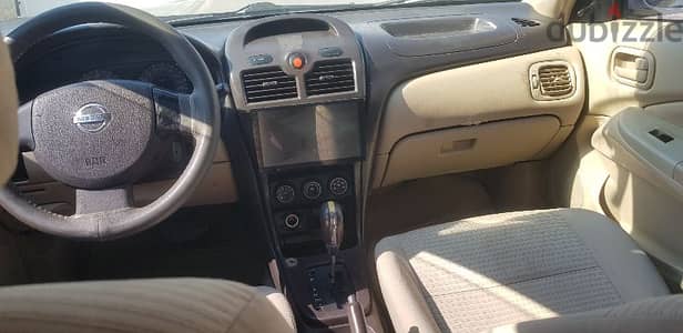 Nissan Sunny 2010