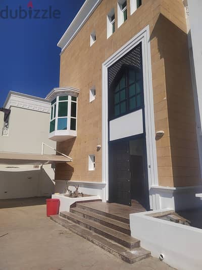 Villa For Rent 6BHK - Madinat Al Allam