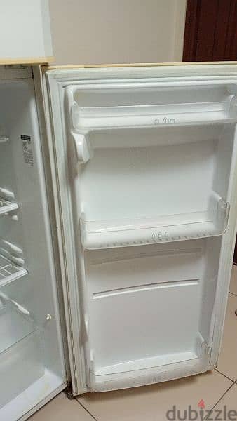 ثلاجة مستعملة Used refrigerator