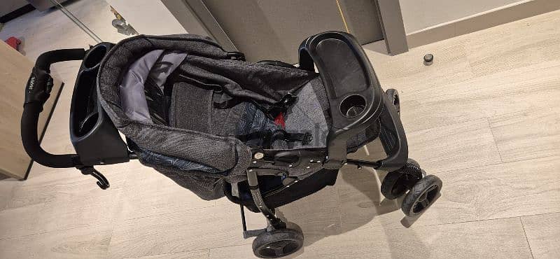 stroller with carseat 3