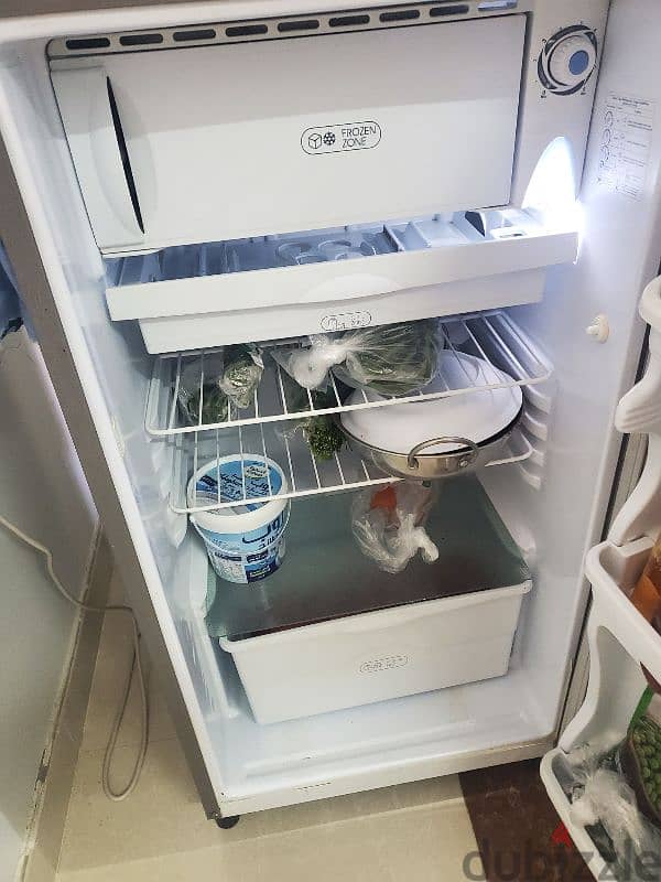 refrigerator good condition 1