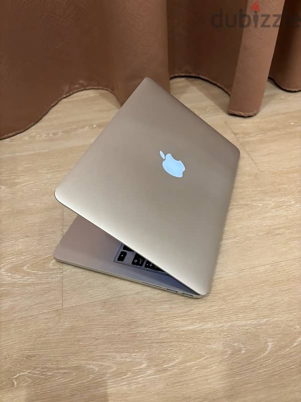 MacBook Pro i7 512 GB 13” Very Good Condition 2