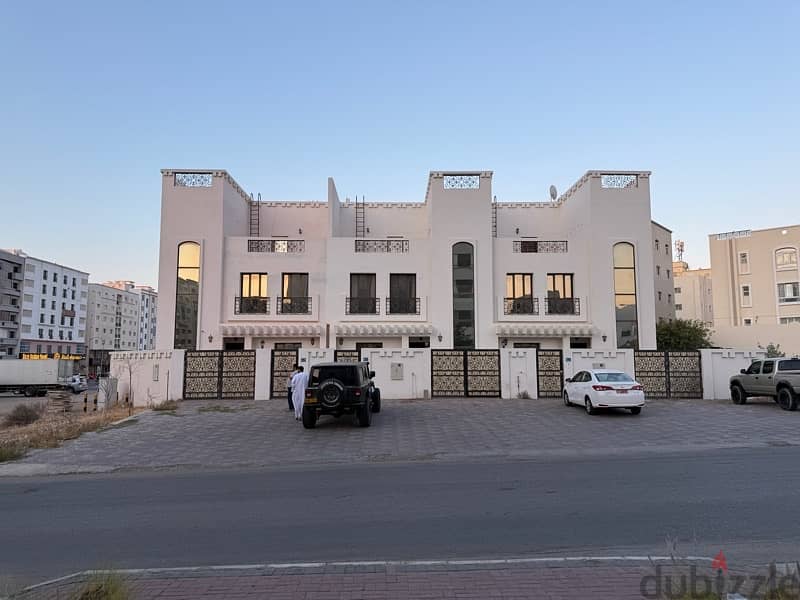 إعلان فلاتين للإيجار في الخوير الجنوبية Rental in Al Khuwair 4