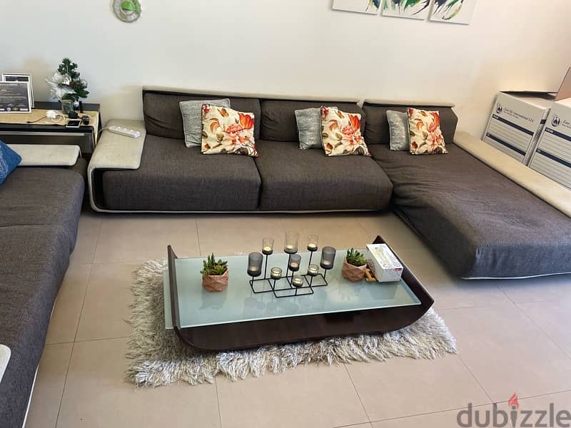 Sofa set with table and mat 2