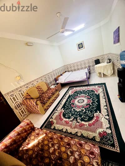 room for rent nizwa 7omr ۷ ریال