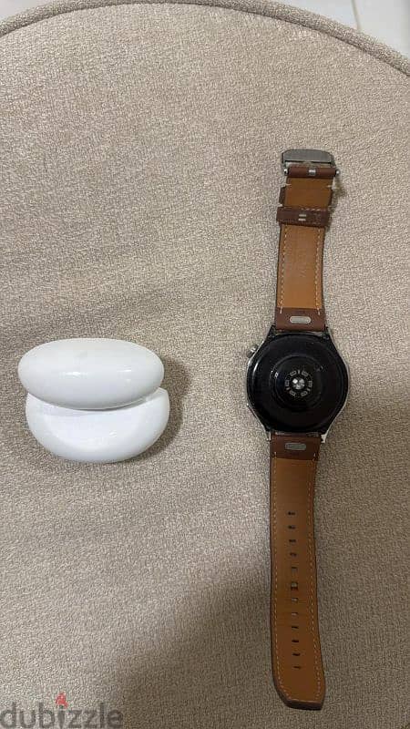 Huawei Watch GT 5  + Headphones Huawei. 2