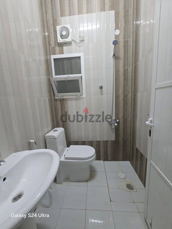 Room, Lounge, Kitchen and Bathroom Apartment, Near Souk alkoud 3