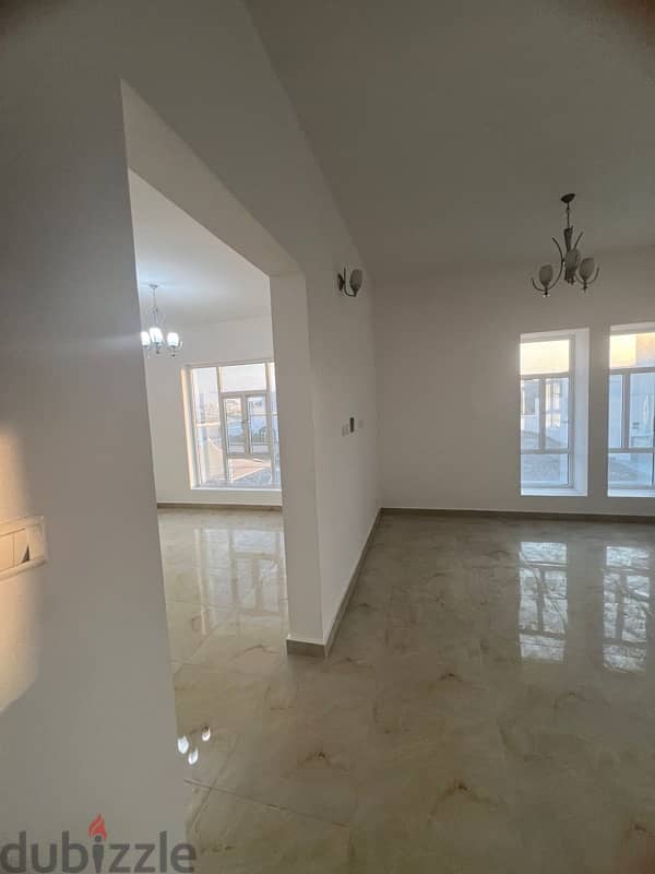 فيلا واسعة للإيجار في العامرات  المرحلة 6  Villa for Rent in Amerat 3