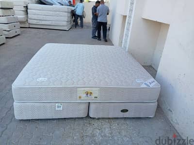 King Size Raha Premium Hotels Beds Almost Excellent Condition