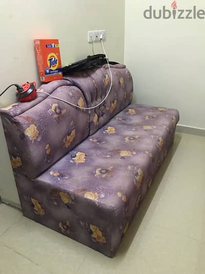 bed and 2 sofa for selling